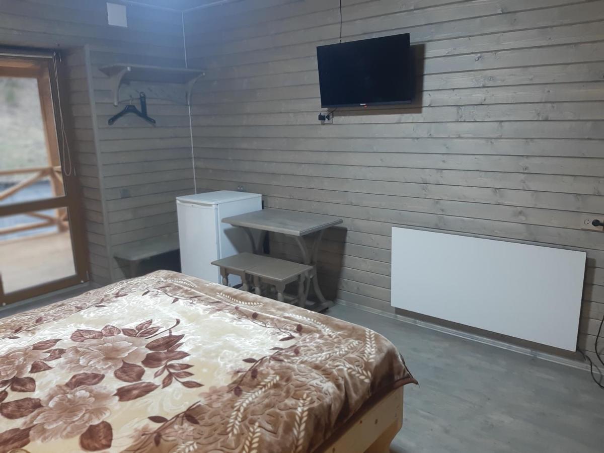 Садиба У Курила З Сауною Та Чаном На Дровах Shepot Exterior foto